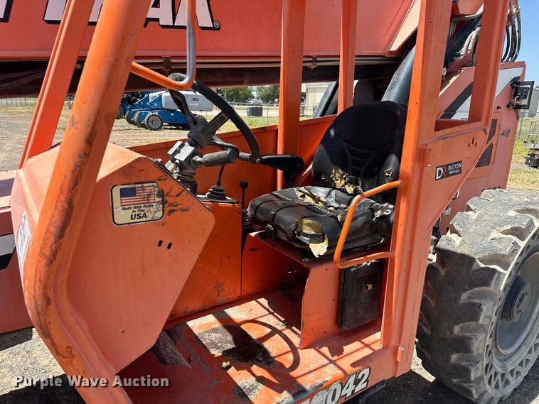 image for item DO6986 2014 JLG 10042 telehandler