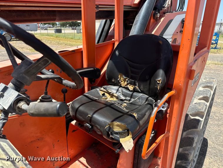 image for item DO6986 2014 JLG 10042 telehandler