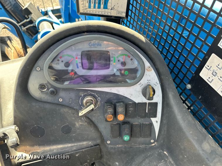 image for item DO6987 2019 Genie  GTH-1256 telehandler