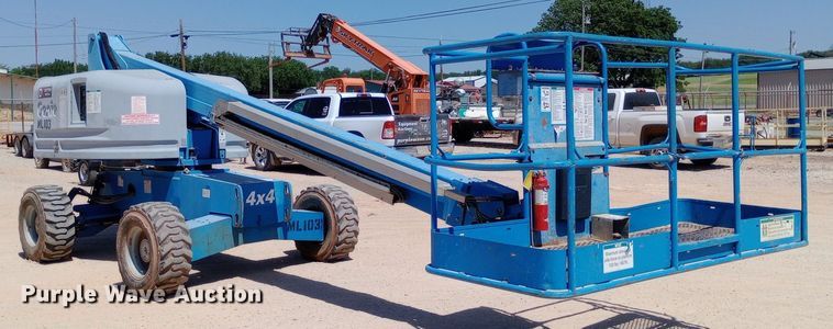 image for item DO7027 2006 Genie S-40 boom lift