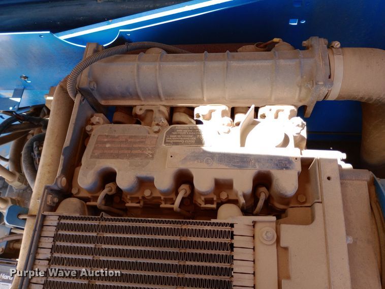 image for item DO7027 2006 Genie S-40 boom lift