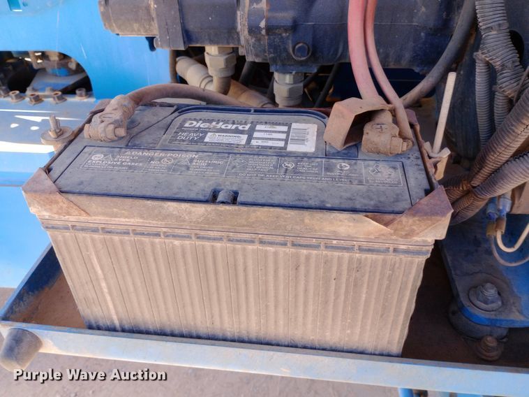 image for item DO7027 2006 Genie S-40 boom lift