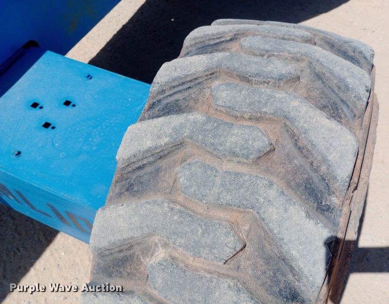 image for item DO7027 2006 Genie S-40 boom lift