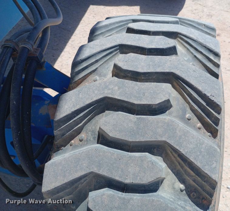 image for item DO7027 2006 Genie S-40 boom lift