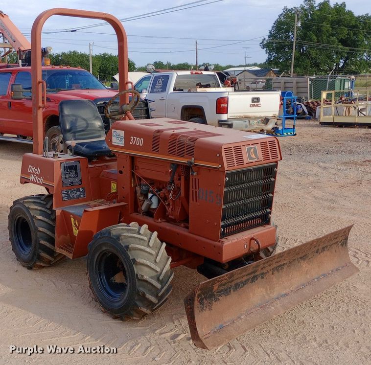 image for item DO7029 2004 Ditch Witch 3700 trencher