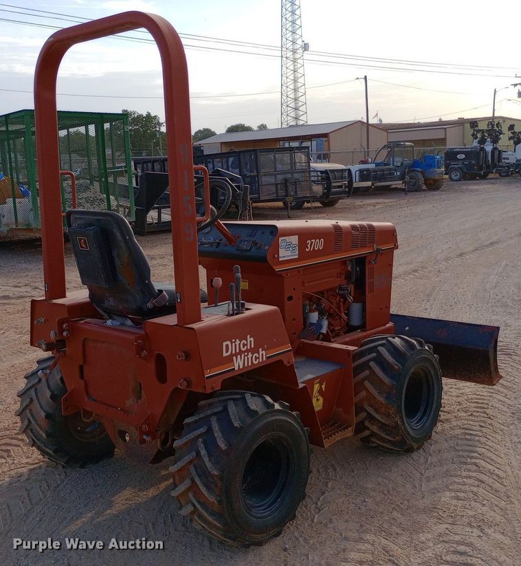 image for item DO7029 2004 Ditch Witch 3700 trencher