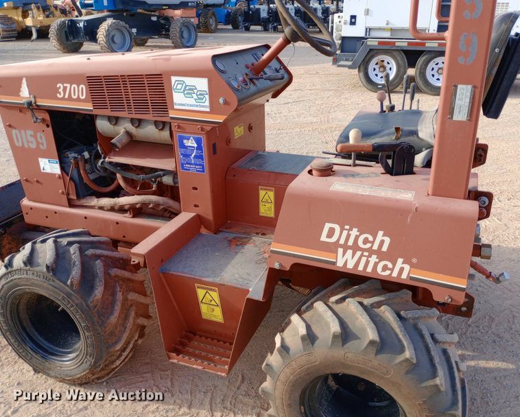 image for item DO7029 2004 Ditch Witch 3700 trencher