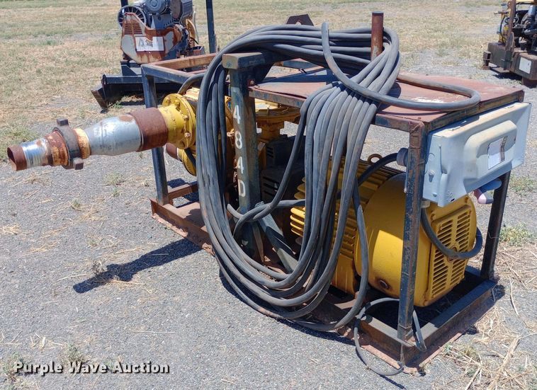 image for item DO7040 Selwood D150  water pump