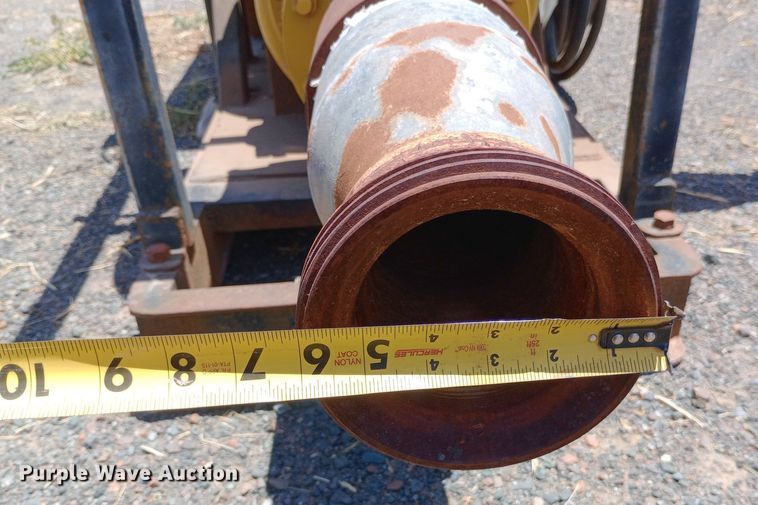 image for item DO7040 Selwood D150  water pump