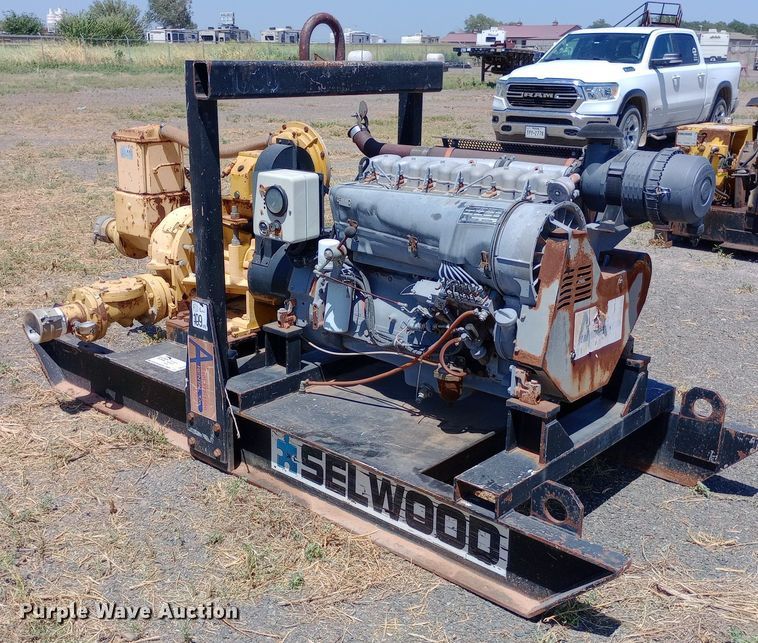 image for item DO7041 Selwood water pump