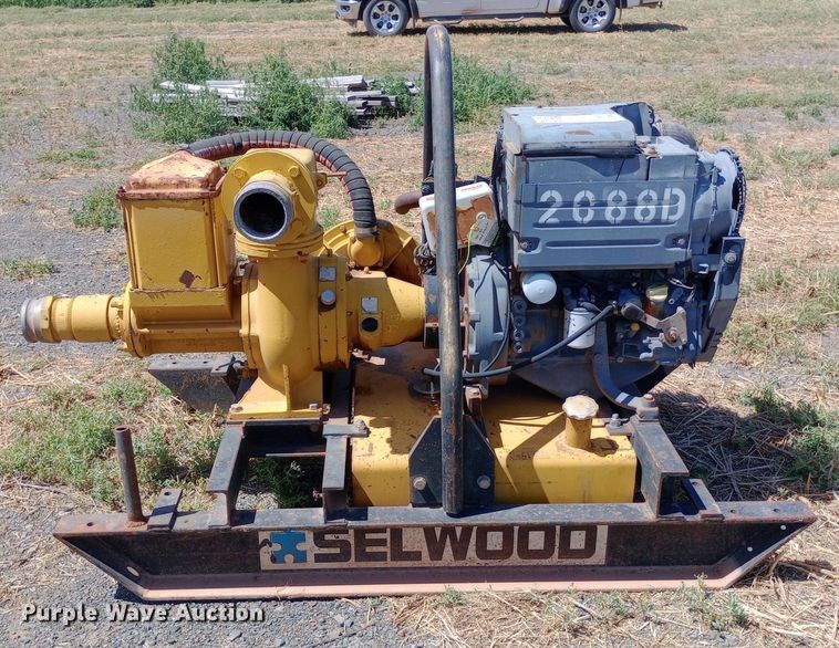 image for item DO7043 Selwood water pump
