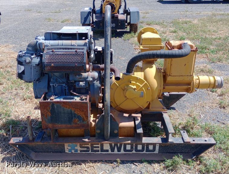 image for item DO7043 Selwood water pump
