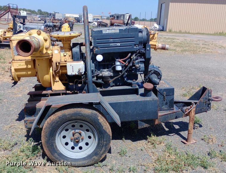 image for item DO7044 Selwood  water pump