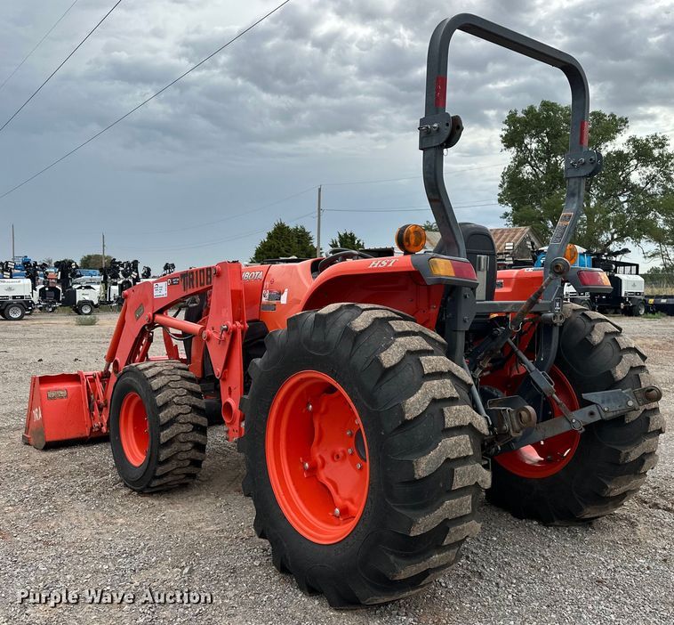 image for item DO7046 Kubota  MX5800 MFWD tractor