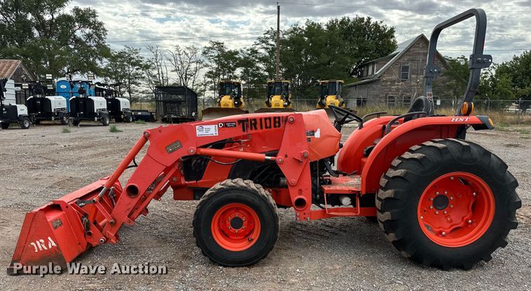 image for item DO7046 Kubota  MX5800 MFWD tractor