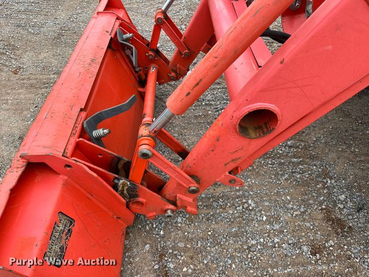 image for item DO7046 Kubota  MX5800 MFWD tractor
