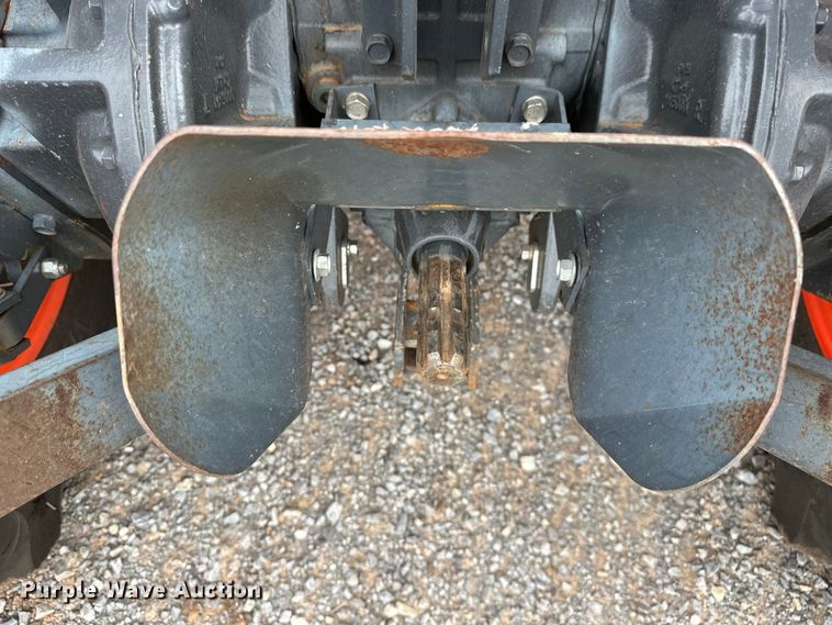 image for item DO7046 Kubota  MX5800 MFWD tractor