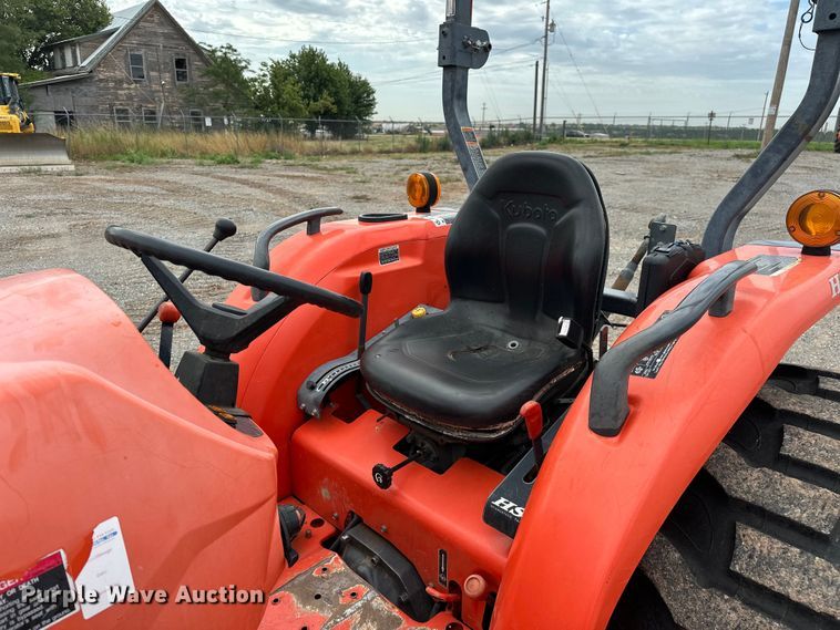 image for item DO7046 Kubota  MX5800 MFWD tractor