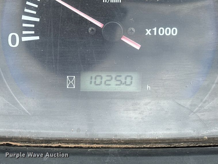 image for item DO7046 Kubota  MX5800 MFWD tractor