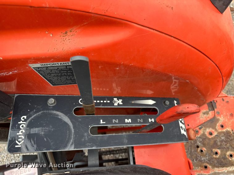 image for item DO7046 Kubota  MX5800 MFWD tractor