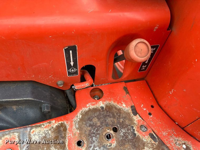 image for item DO7046 Kubota  MX5800 MFWD tractor