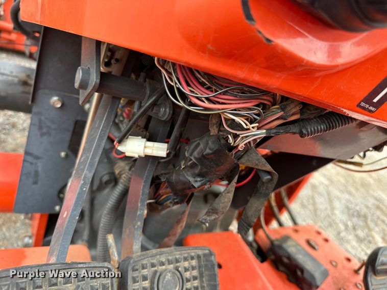 image for item DO7046 Kubota  MX5800 MFWD tractor