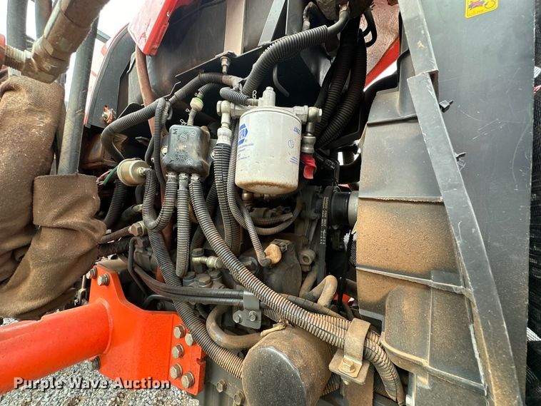 image for item DO7046 Kubota  MX5800 MFWD tractor