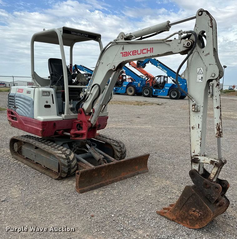image for item DO7047 2012 Takeuchi  TB228 mini excavator