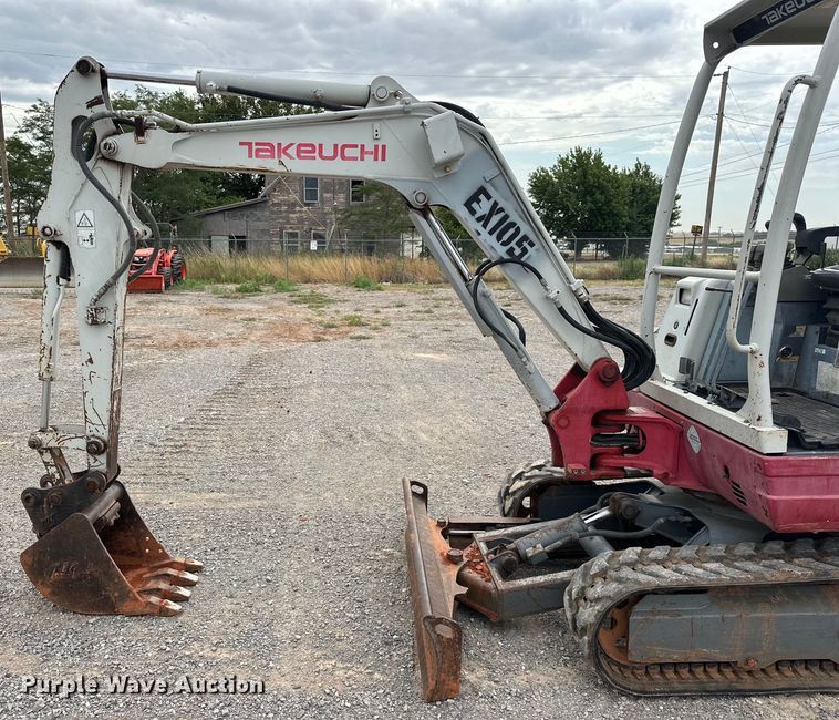 image for item DO7047 2012 Takeuchi  TB228 mini excavator