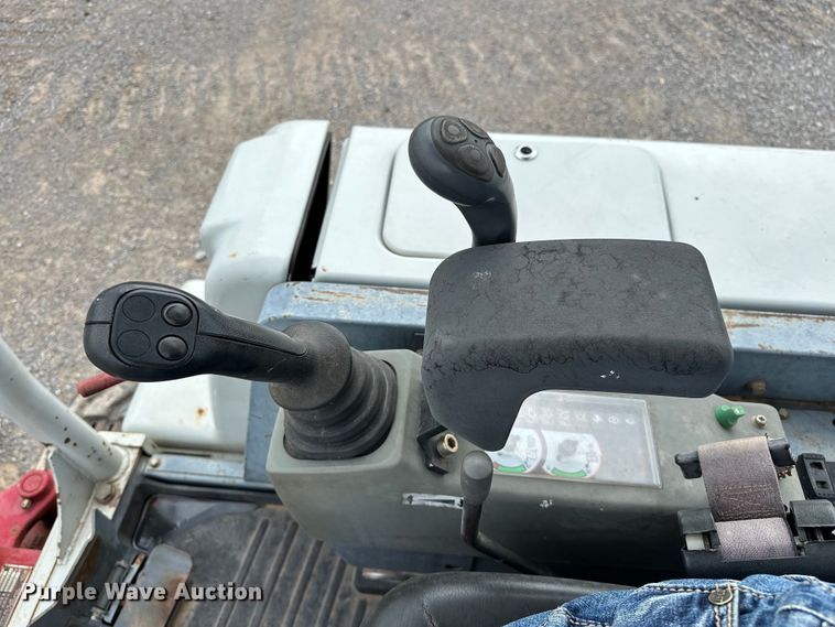 image for item DO7047 2012 Takeuchi  TB228 mini excavator