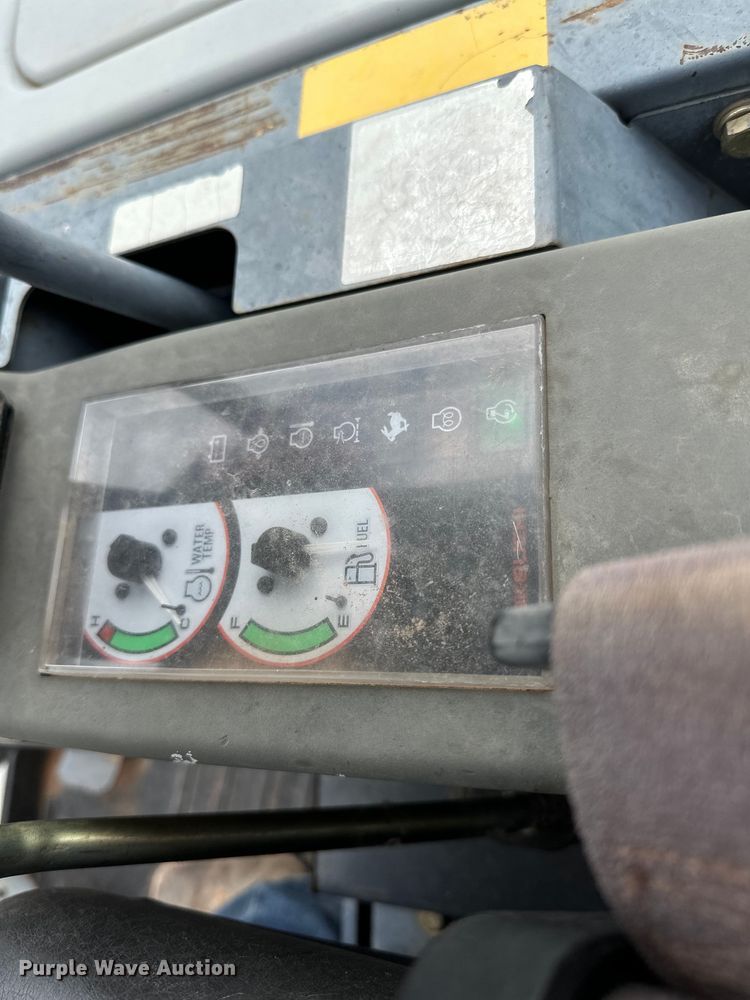 image for item DO7047 2012 Takeuchi  TB228 mini excavator