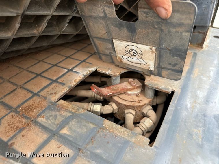 image for item DO7047 2012 Takeuchi  TB228 mini excavator