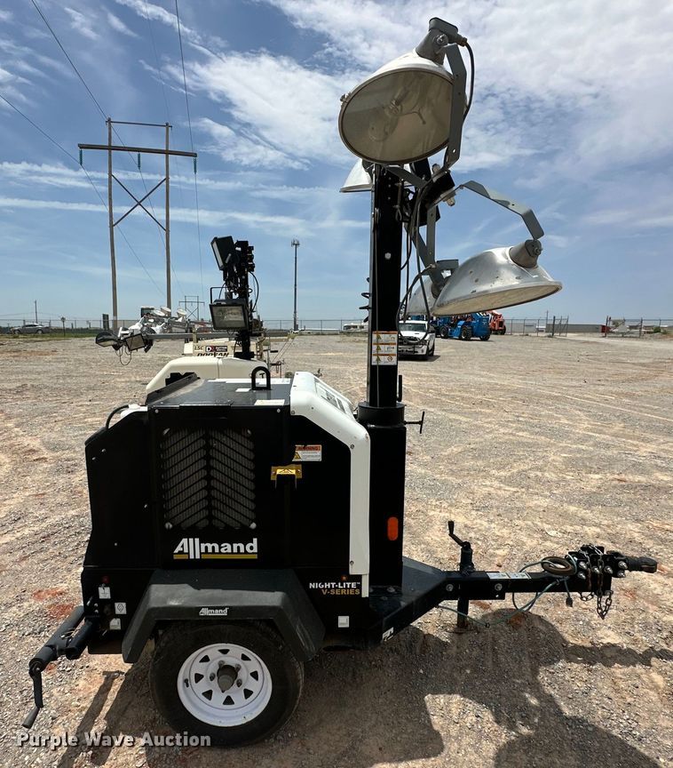 image for item DO7052 2017 Allmand Bros Night-Lite V-Series  light plant