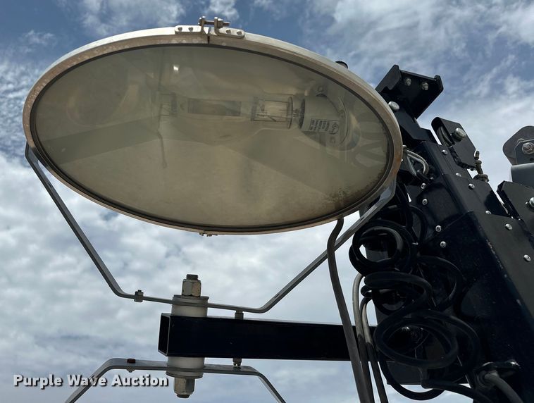 image for item DO7052 2017 Allmand Bros Night-Lite V-Series  light plant