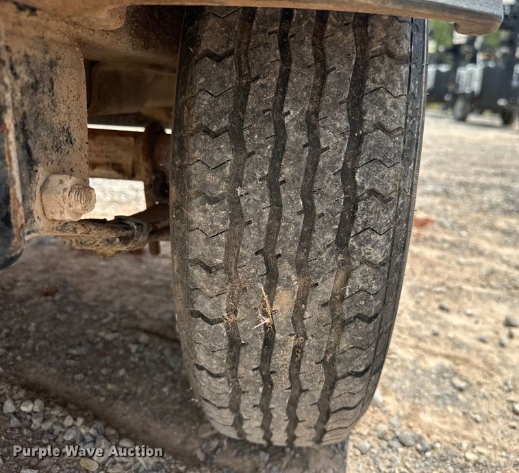 image for item DO7052 2017 Allmand Bros Night-Lite V-Series  light plant