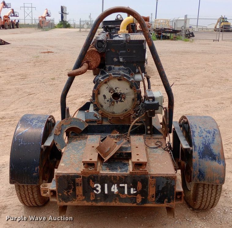 image for item DO7058 Deutz  F4L2011 engine