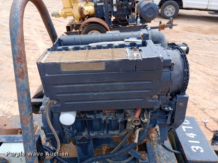 image for item DO7058 Deutz  F4L2011 engine