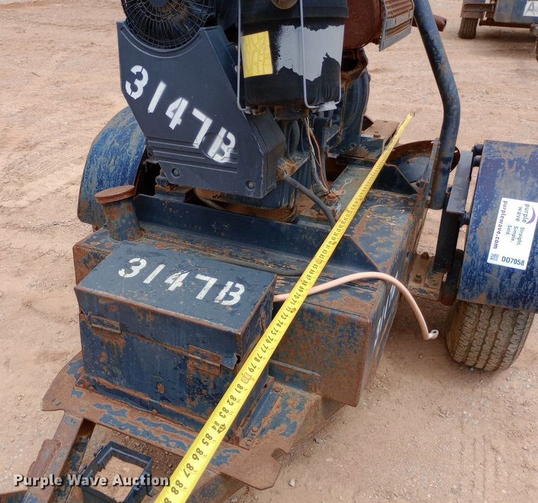 image for item DO7058 Deutz  F4L2011 engine