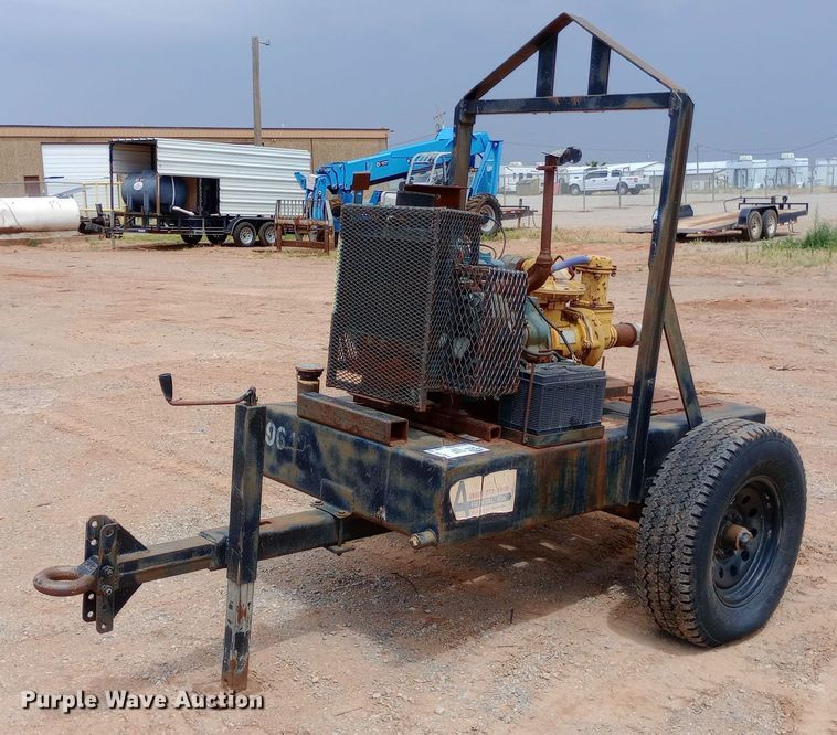 image for item DO7059 2006 Selwood  D75 water pump