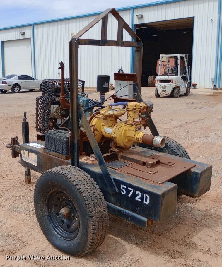 image for item DO7059 2006 Selwood  D75 water pump