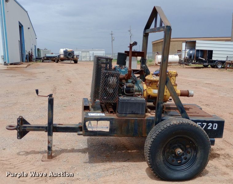 image for item DO7059 2006 Selwood  D75 water pump