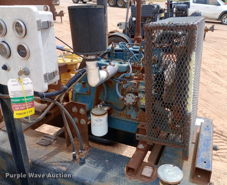 image for item DO7059 2006 Selwood  D75 water pump