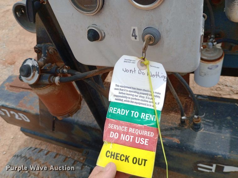 image for item DO7059 2006 Selwood  D75 water pump