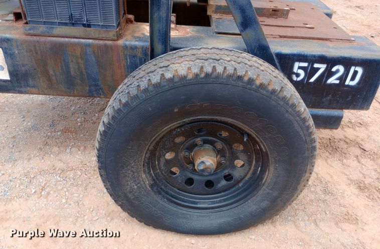 image for item DO7059 2006 Selwood  D75 water pump