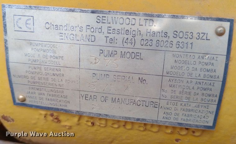 image for item DO7059 2006 Selwood  D75 water pump