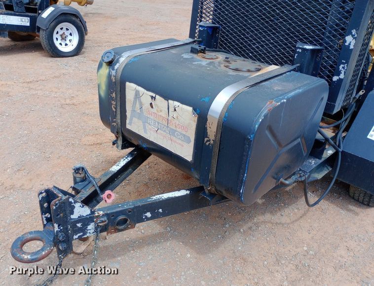 image for item DO7061 2011 Mission  pump trailer