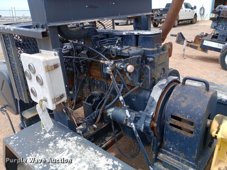 image for item DO7061 2011 Mission  pump trailer