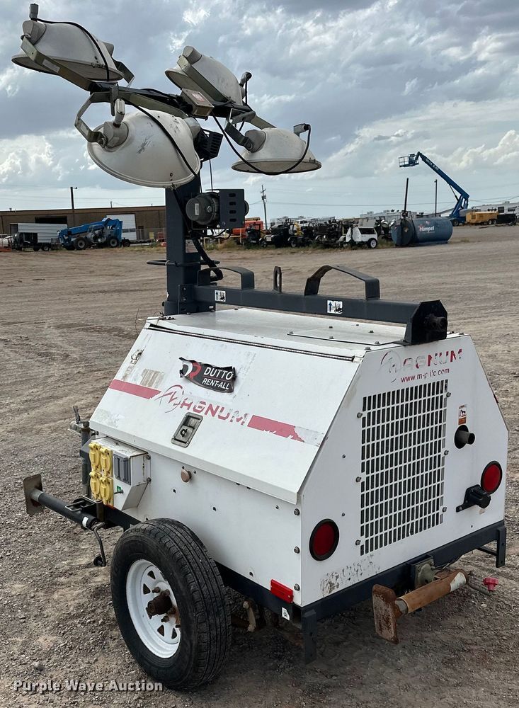 image for item DO7082 Magnum  MLT4200IV light plant