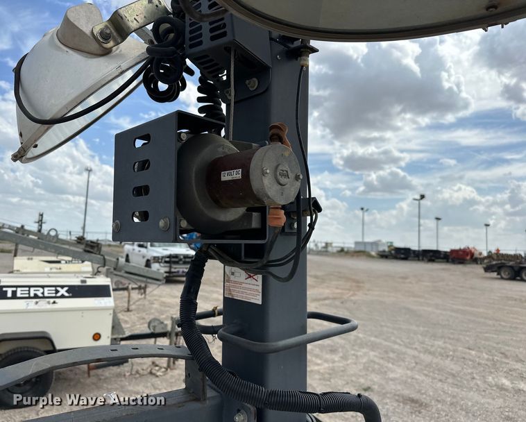 image for item DO7082 Magnum  MLT4200IV light plant