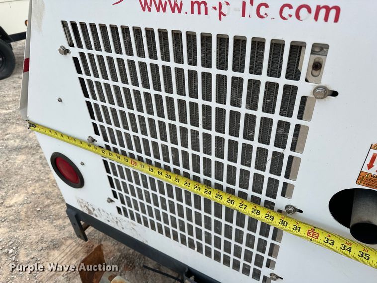 image for item DO7082 Magnum  MLT4200IV light plant